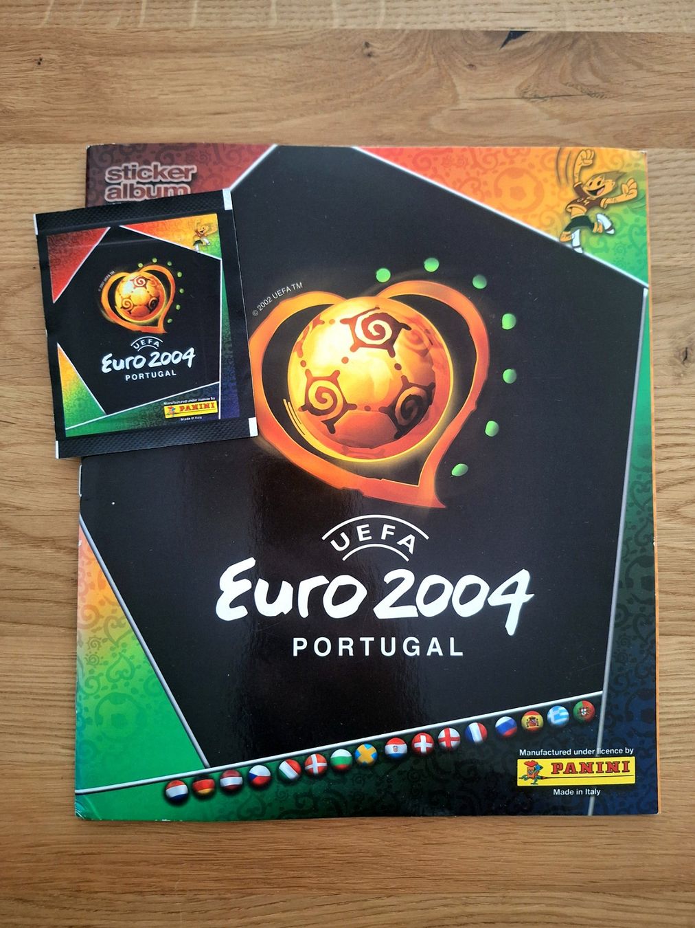 Panini Albums: PANINI EURO 2004 – D'occasion à St. Gallen par Matrix023