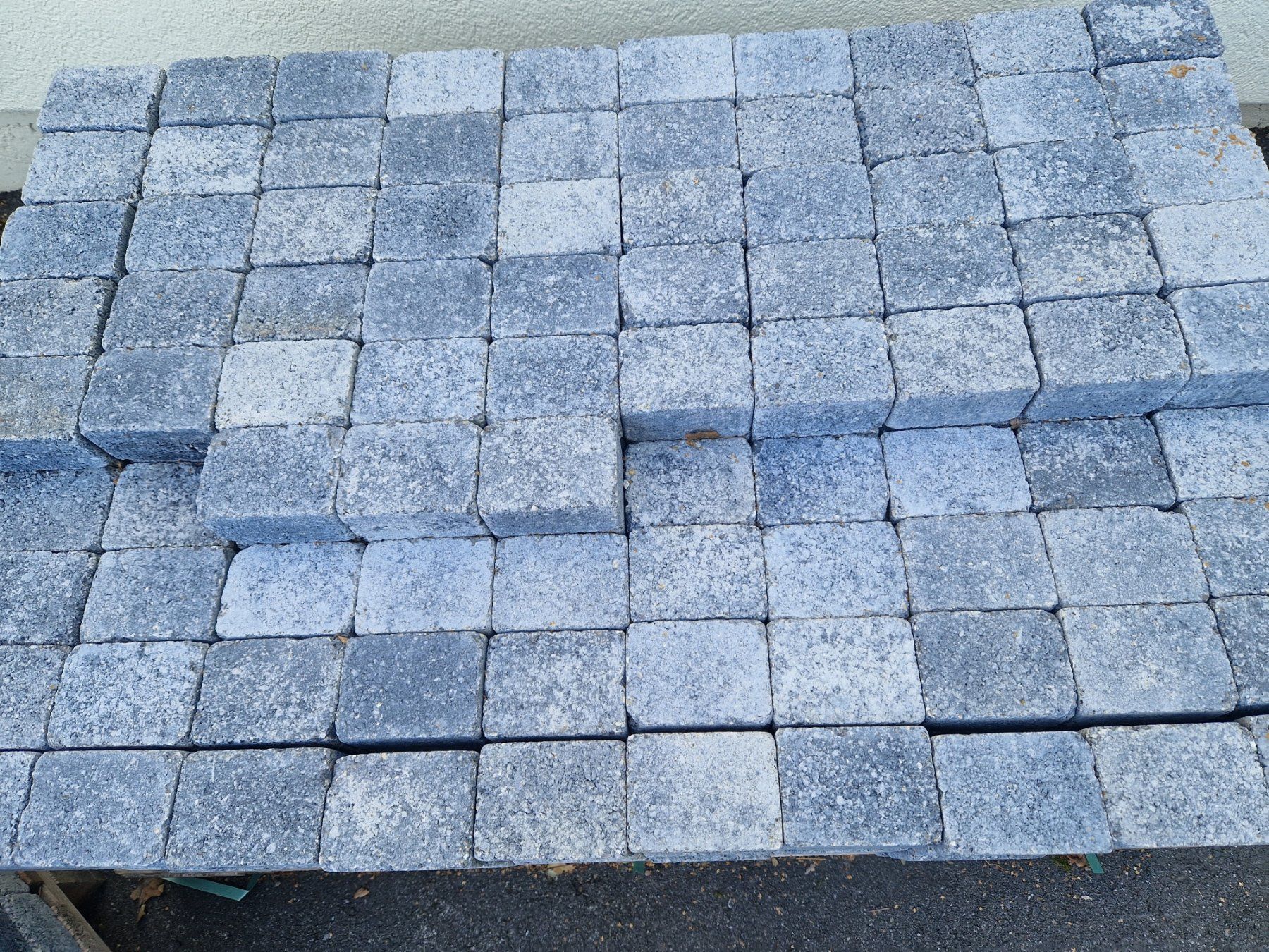 Steine & Dachziegeln: Tegula Pflastersteine – Gebraucht aus St. Erhard von Zimi999 2