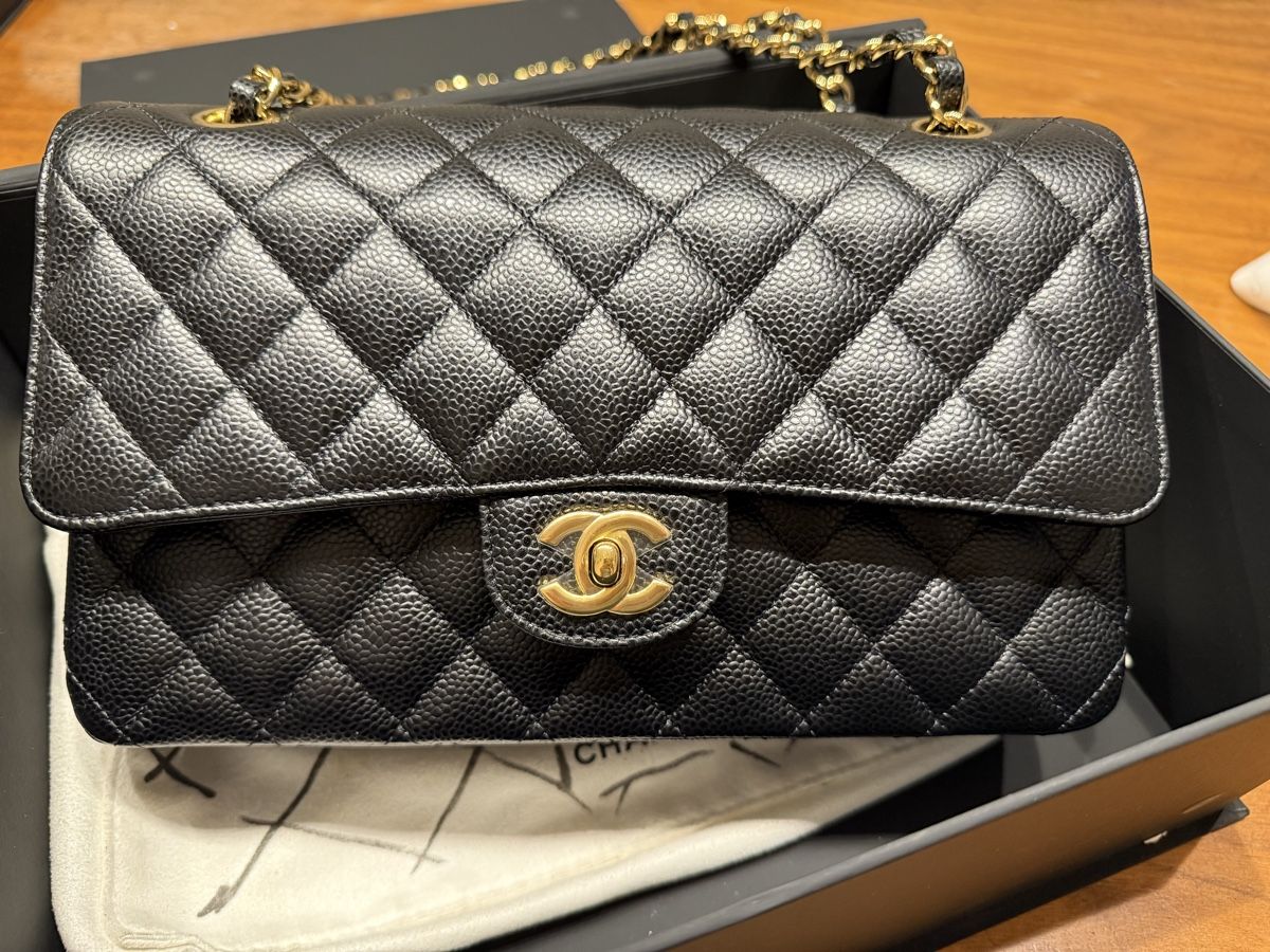 Chanel Borse da donna: Sac Chanel classique taille médium. – Usato da Chêne-Bourg venduto da luy_hk5b 2