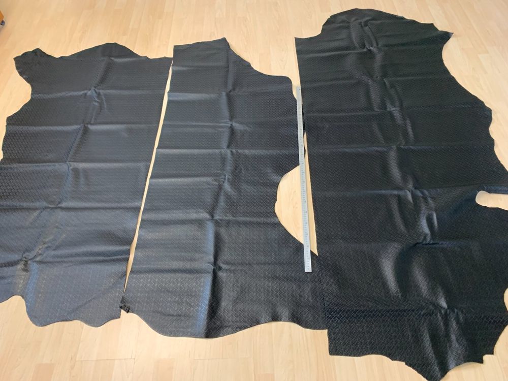 grosse Leder Stücke, Häute mit Prägung, Farbe: SCHWARZ (Neu (gemäss ...