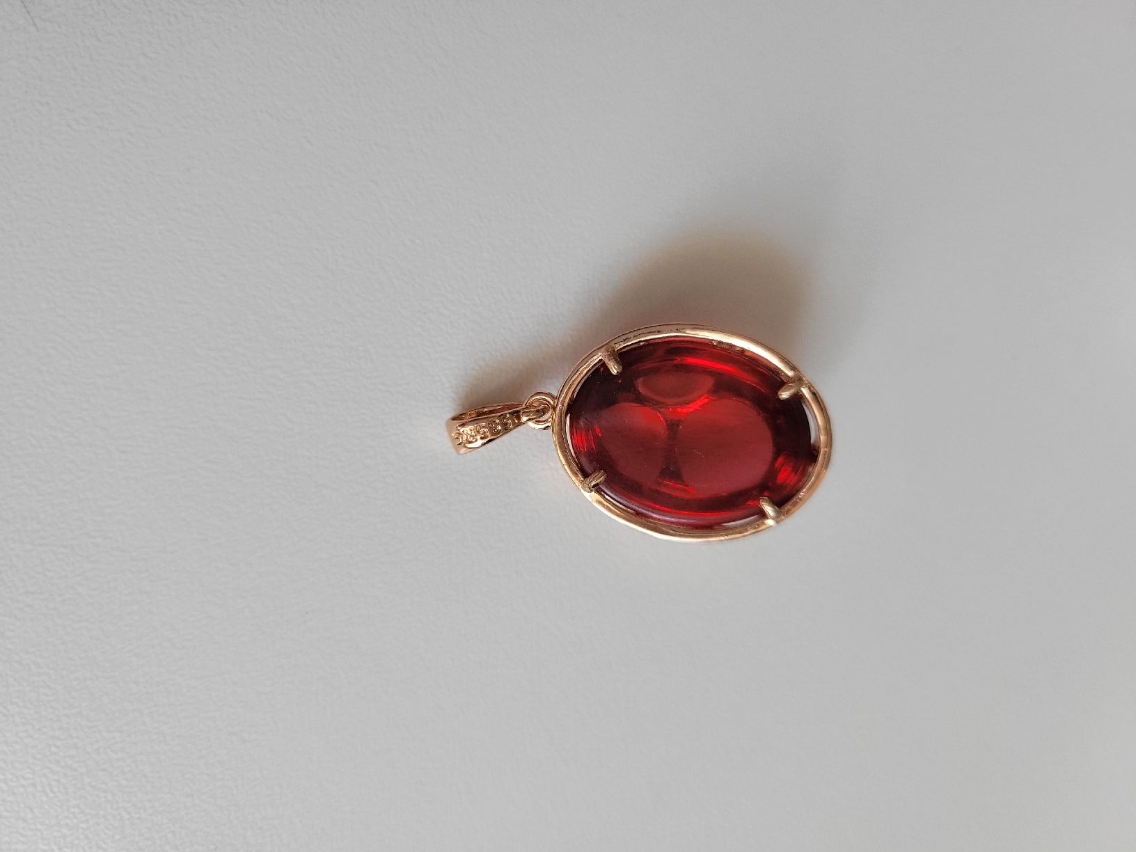 Ciondoli: Pendentif en plaqué or et rubis synthétique  – Usato da Bernex venduto da Dariafr 3