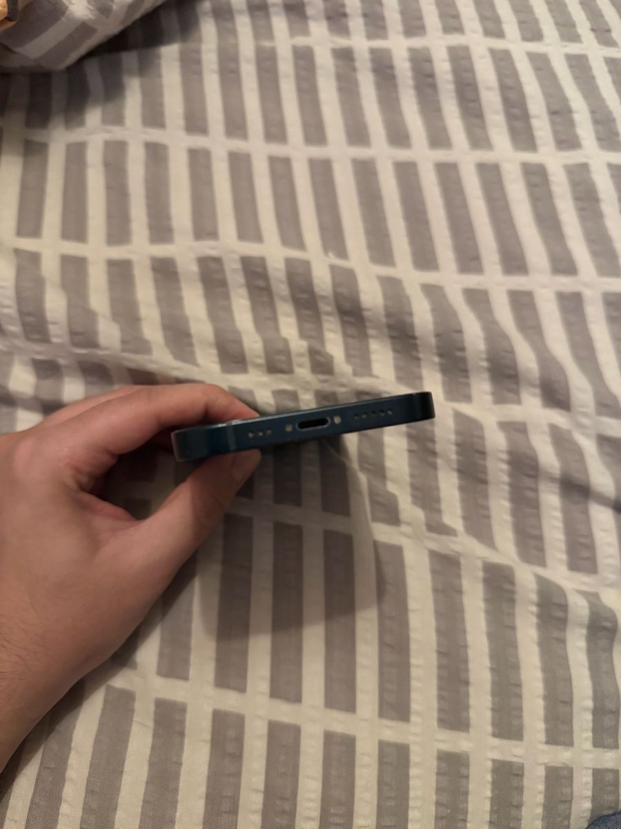Apple Telefoni cellulari / Smartphones: iPhone 13 128Go noir – Usato da Nyon venduto da lio_5n8l 4