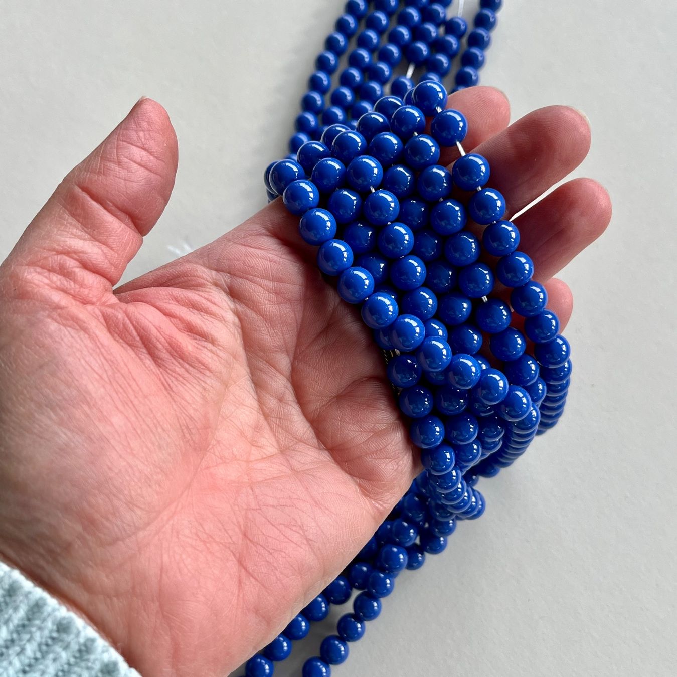 Perlen (unechte): Glasperlen blau  8mm / 1 Strang, ca. 52 Stück – Neu und originalverpackt aus Stallikon von perlenliebe 3