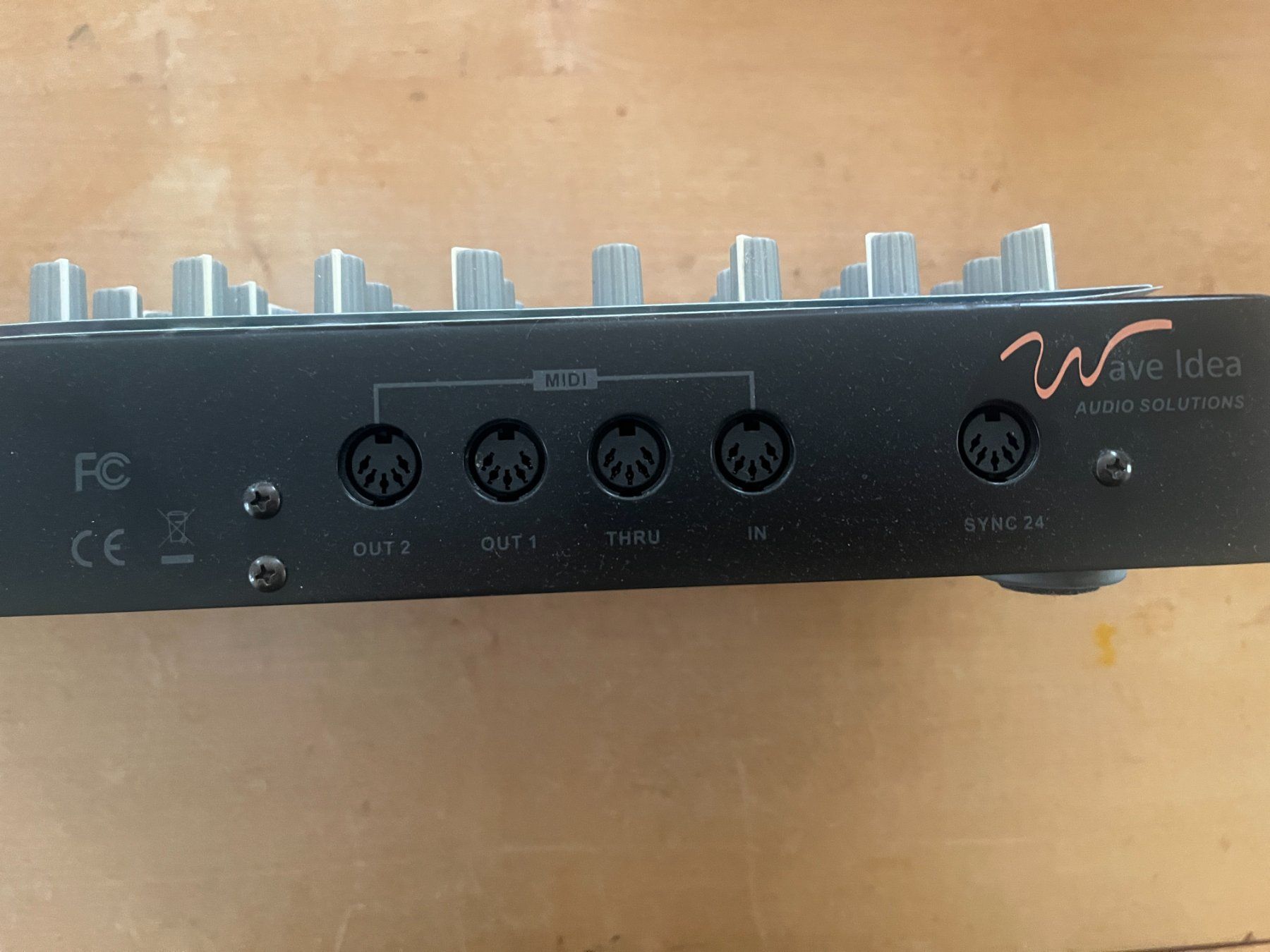 Console di mixaggio: CME Bitstream 3X MIDI Controller - Top Zustand! Studio – Usato da Wermatswil venduto da Alexborg 2