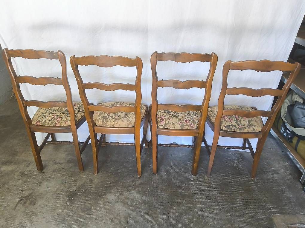 Sedie: [Brocante] Chaises de style provençal (4 pièces) – Usato da Lausanne venduto da ber_qk5j 1