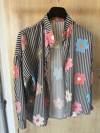 S_Striped Flower_like new