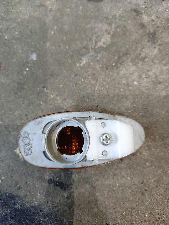 Tutti pezzi di ricambio auto: Mitsubishi Eclipse 95-99 OEM Seitenblinker – Usato da Dachsen venduto da PhantomDMOD 2
