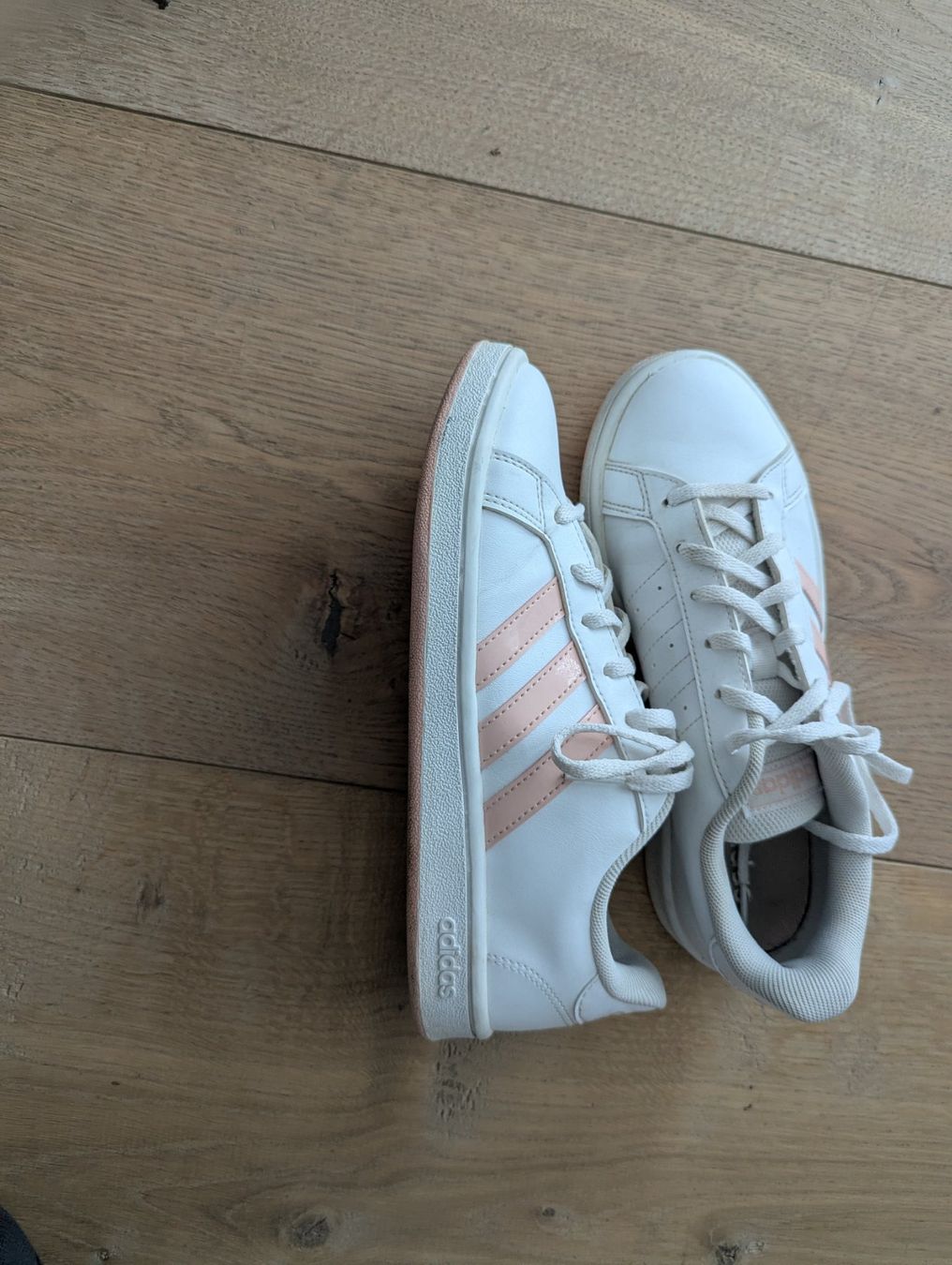Scarpe da donna: Schuhe Grösse 38 (Adidas) – Usato da Root venduto da Pfroeschli 1