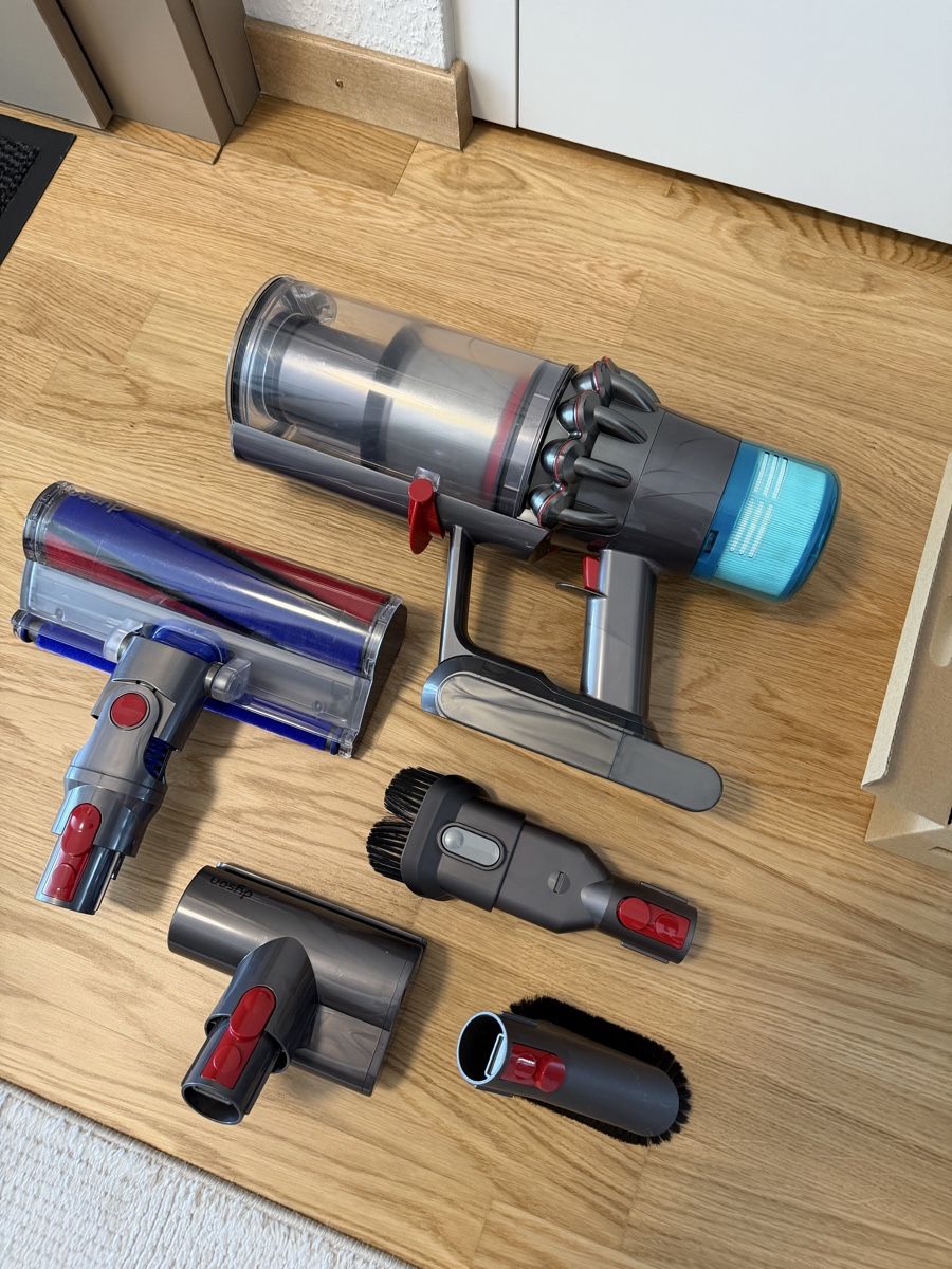 Dyson Staubsauger & Zubehör: Dyson V11 – Gebraucht aus Meyrin von SA_3006 2