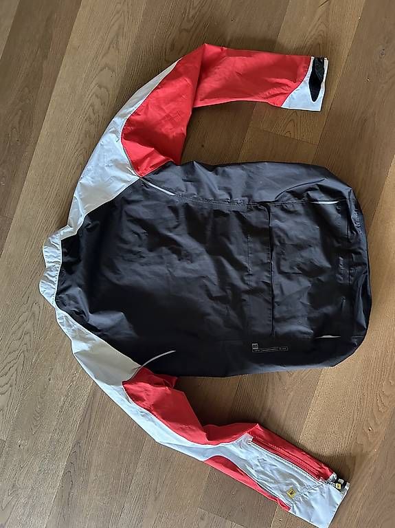 Jacken: Veste de vélo  – Gebraucht aus Choulex von superposition 2