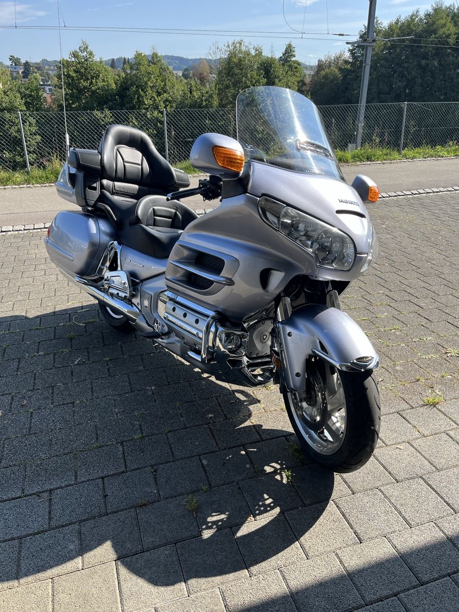 Honda Touring: Honda Gold Wing GL 1800A 9 – Usato da Illnau venduto da Django18 1