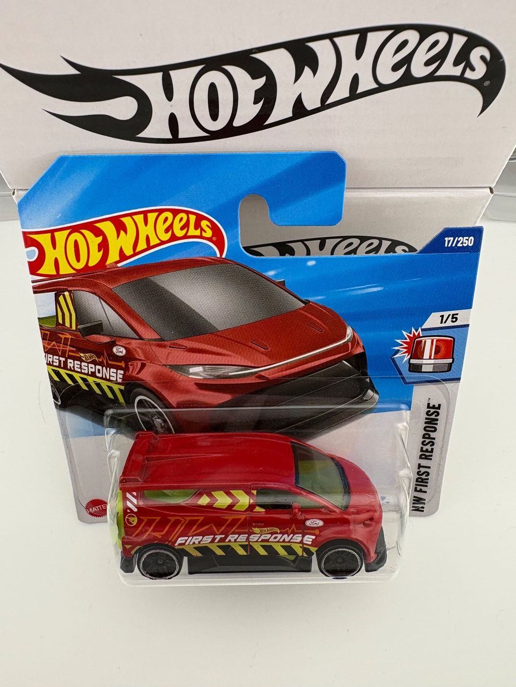 Hot Wheels Modellautos: Hot Wheels Ford Performance Supervan 4 *Treasure Hunt* 2025 – Neu und originalverpackt aus Flawil von HeisseReifen 1