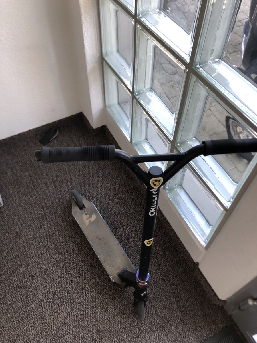 Chilli Kickboard: Chilli Pro Scooter - defekt – Difettoso da Uttigen venduto da k-stae