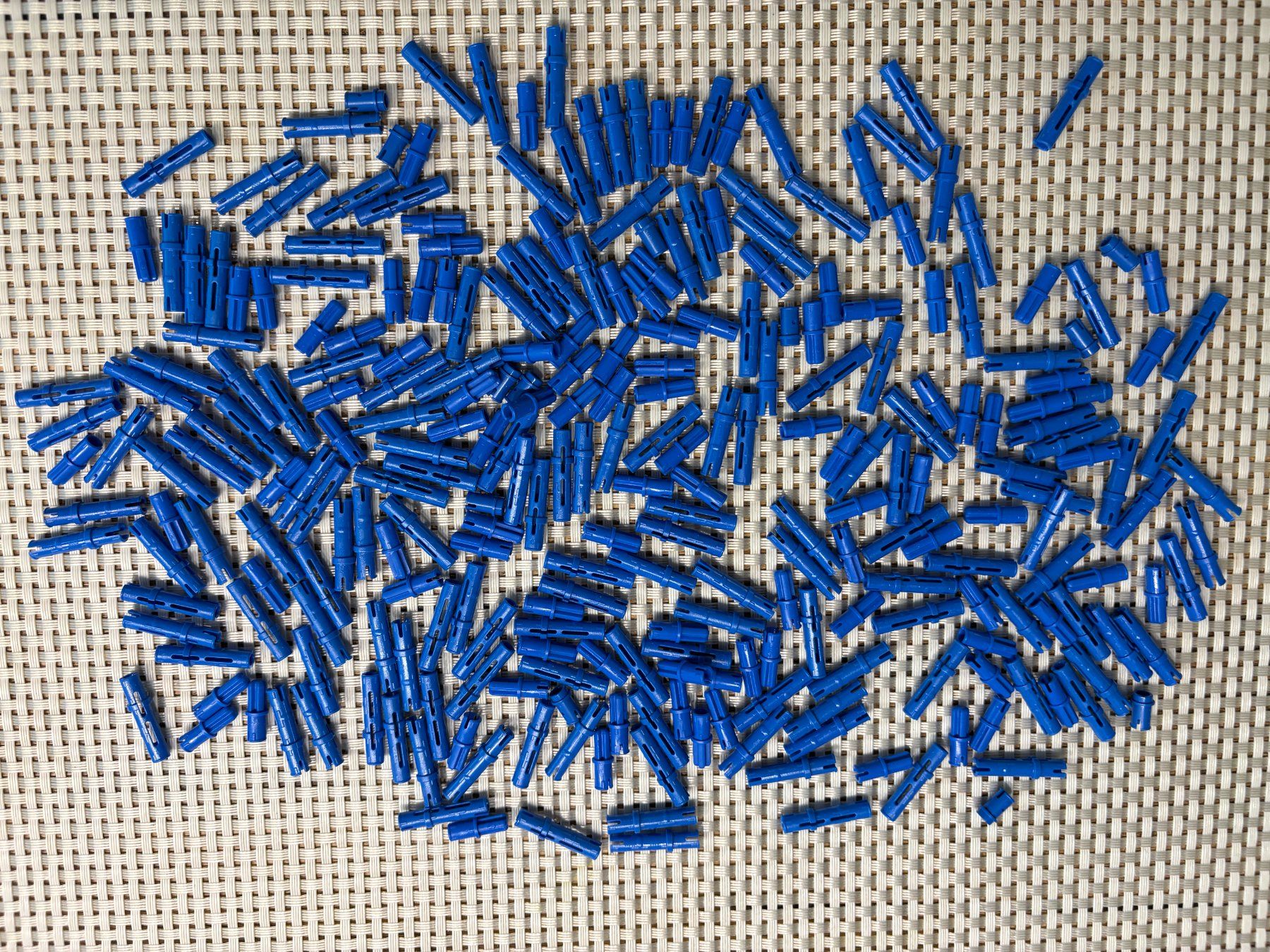 Lego Baukästen: Lego Technik 8110 blaue Pins Pin Stecker – Gebraucht aus Buochs von Techtelmechtel