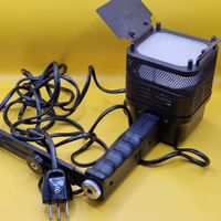 ​HFB 93306 Halogen Videoleuchte 650W – Dauerlicht Made in DE