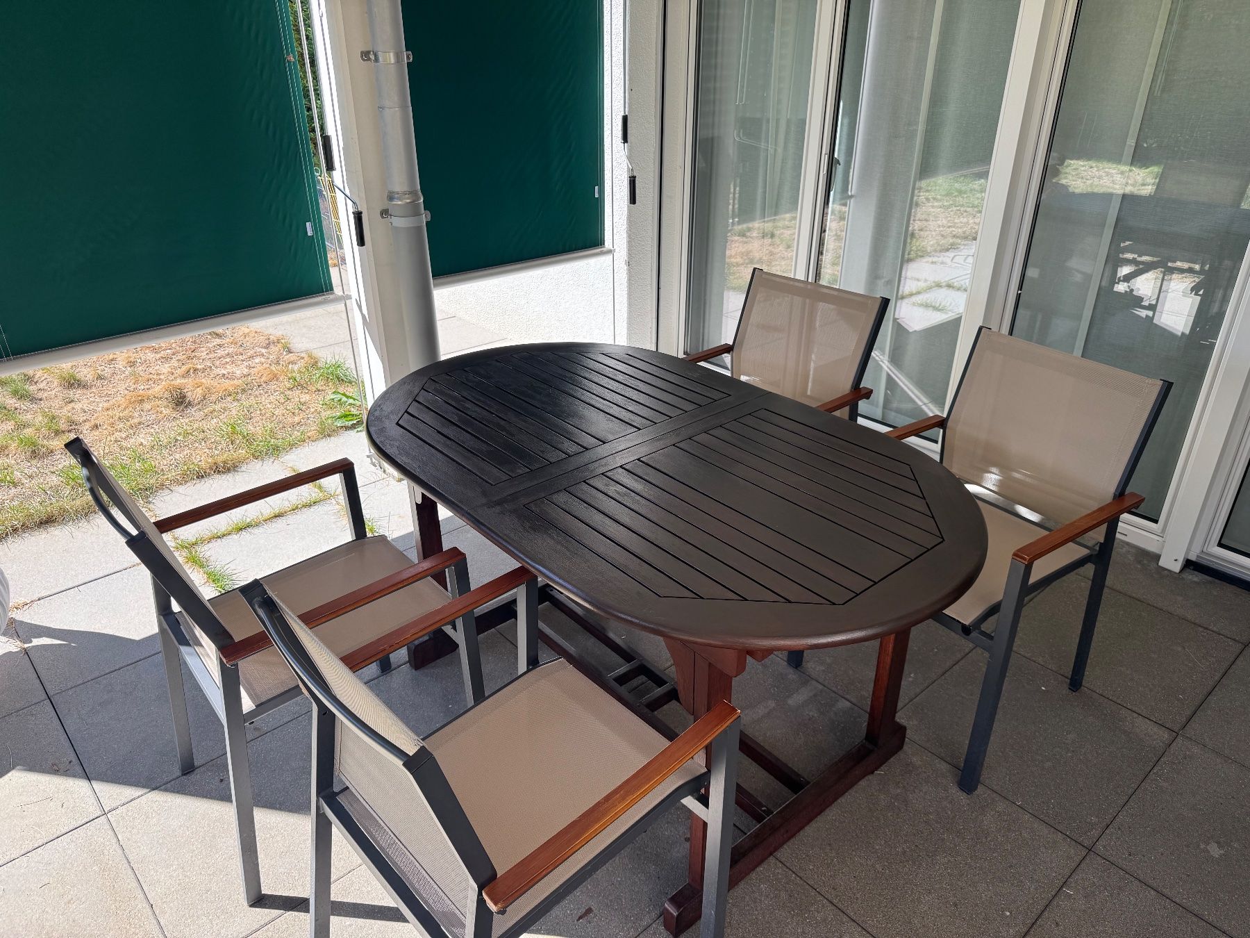 Tischset: Gartentisch-Set mit 4 Stühlen – Gebraucht aus Schwerzenbach von Delta123 2