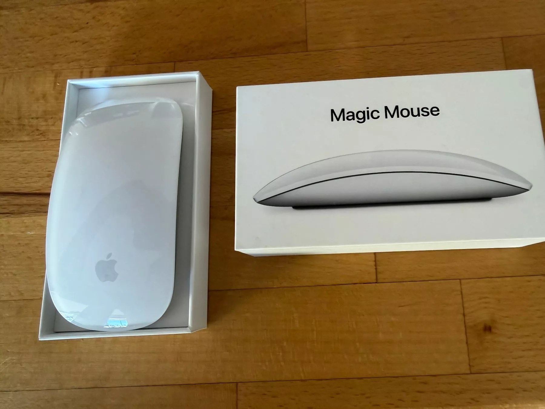 Apple Mouse: Magic Mouse Apple – Nuovo (secondo la descrizione) da La Tour de Peilz venduto da superniconico