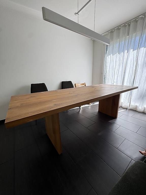 Tavoli: Massiver Eichen-Esstisch 240 cm | Rustikal Zeitlos – Usato da Jona venduto da Betty010 1