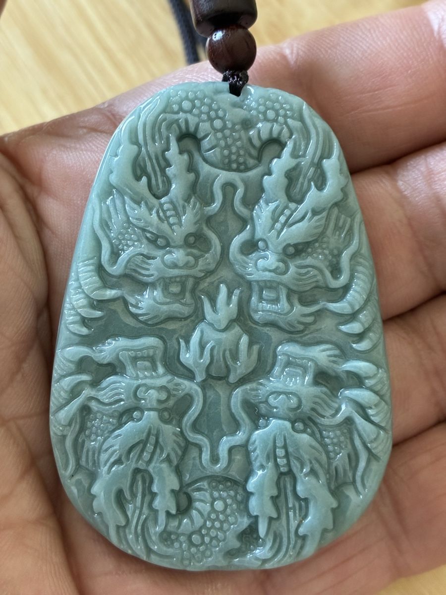Statuette: Chinese jade talisman amulette figure dragon – Usato da St-Aubin-Sauges venduto da asianart 3