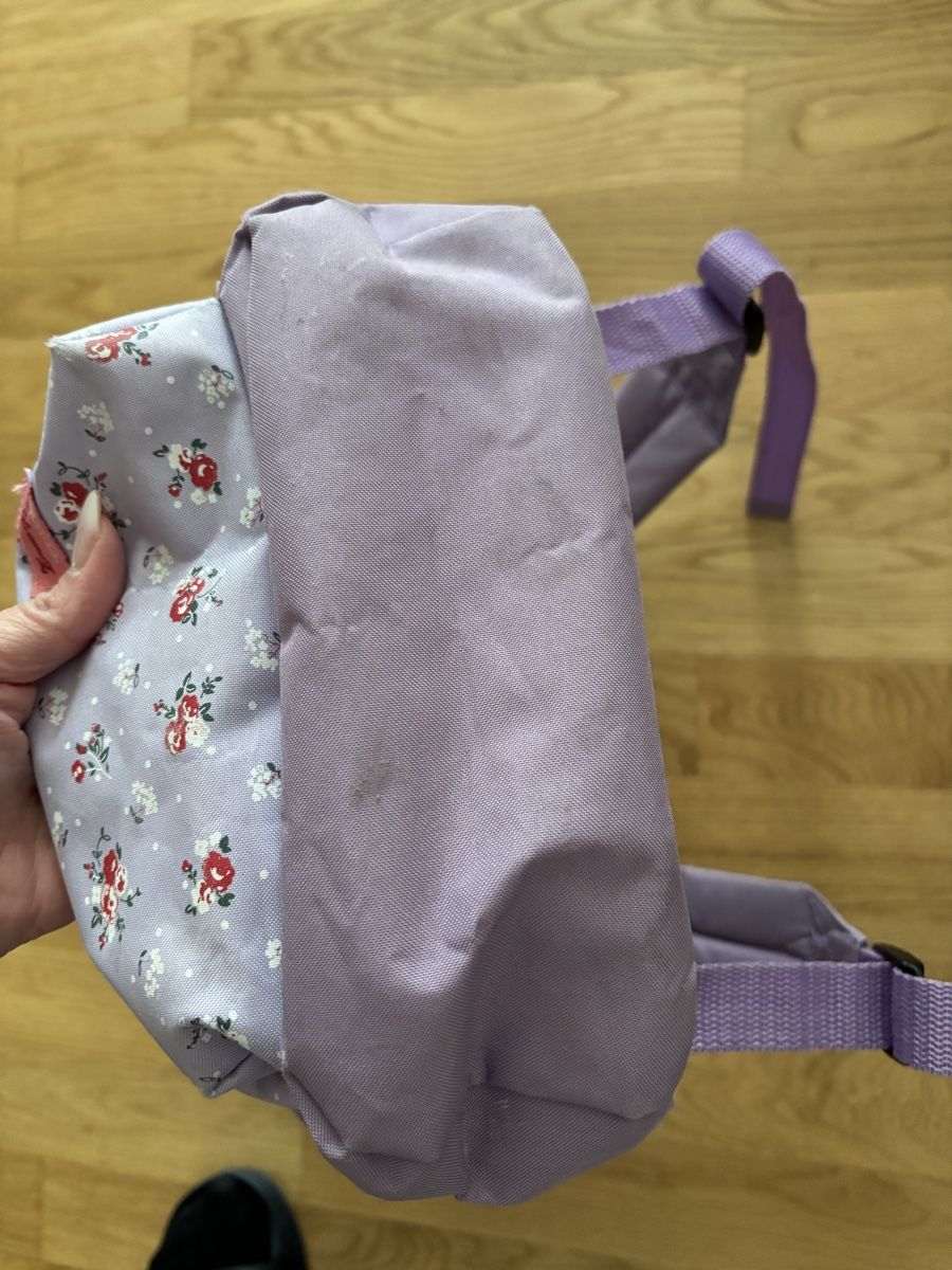 Borse & Zaini: Violetter Mädchen Rucksack mit Blumen – Usato da Rünenberg venduto da ZwergLi100 1