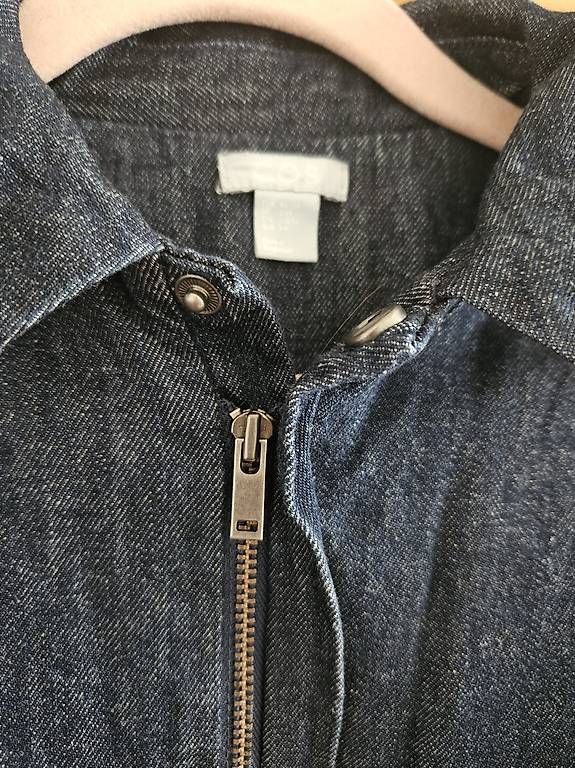 Cos Jacken & Mäntel: COS Jeansjacke Gr 98/104 – Gebraucht aus Basel von lar_7c62 1