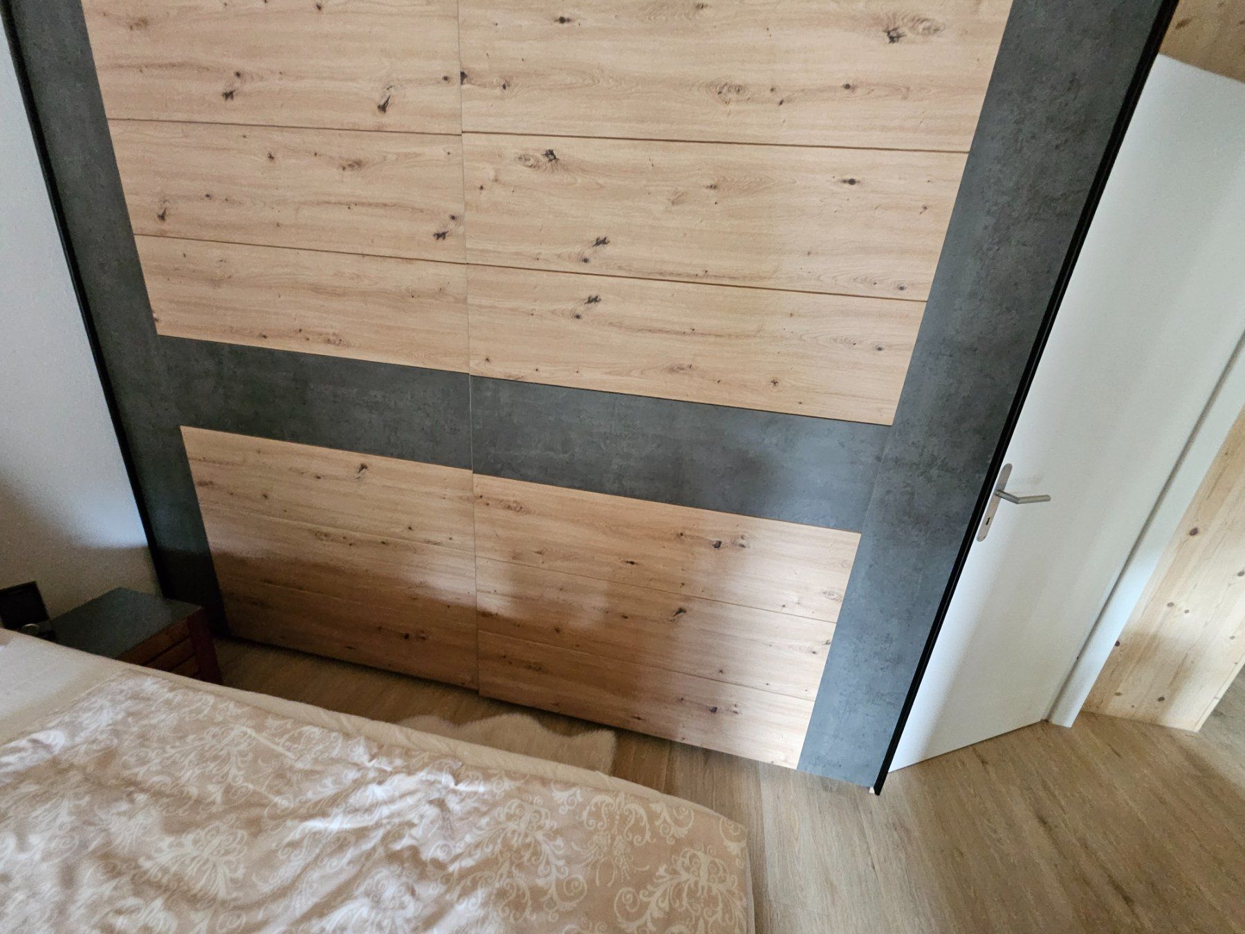 Armadi: Grosser Kleiderschrank – Usato da Thal venduto da Rolando2