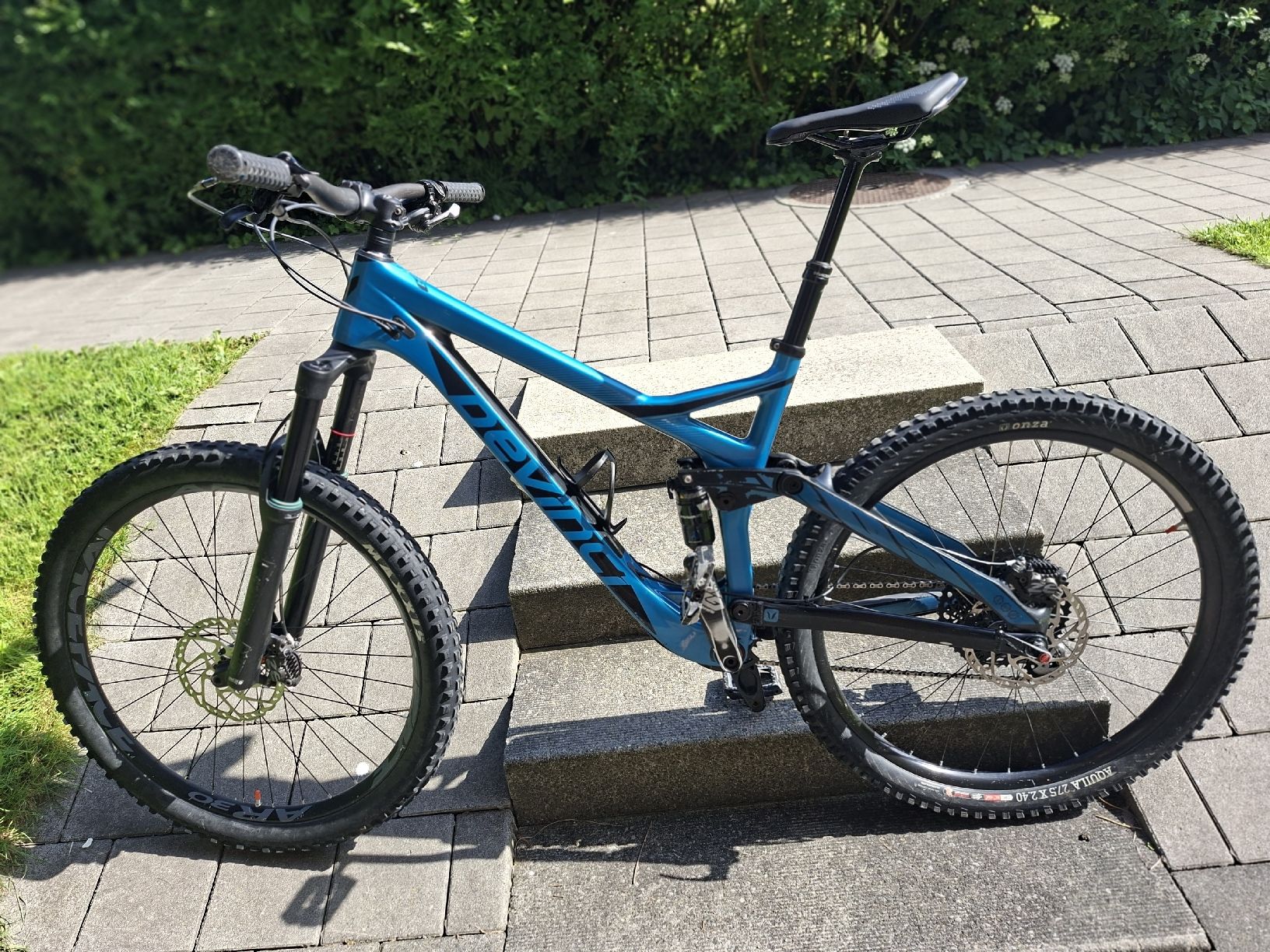Biciclette: Full Carbon MTB der Marke Devinci – Usato da Zug venduto da Simao123 4