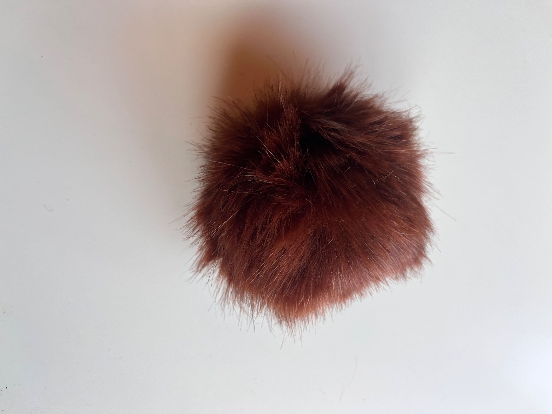 Pro Lana Lana: Kunstfell Pompon Pro Lana – Nuovo e nell'imballaggio originale da Büsserach venduto da bor_s88m 1