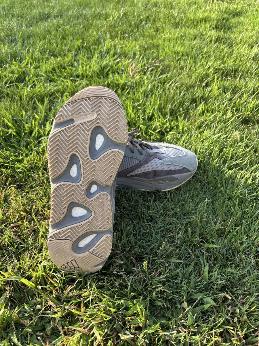 Adidas Herrenschuhe: Adidas Yeezy Boost 700 V1 – Neu (gemäss Beschreibung) aus Langendorf von Angeleyes3 5