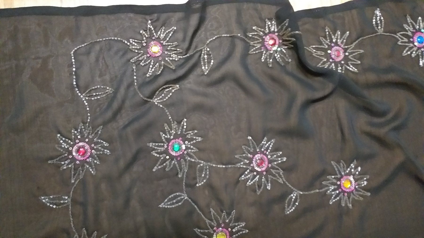 Vestiti: Black Saree/Schwartz saree – Nuovo (secondo la descrizione) da Bern venduto da mahilini 2