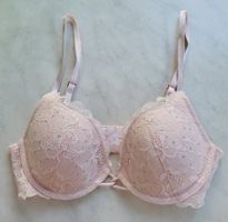 Spitzen-BH  70 C wenig gebraucht Bügel, mit Steinchen, puder