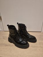 Schwarze Boots Gr. 41 Lack-Optik für Herbst/Winter Saison