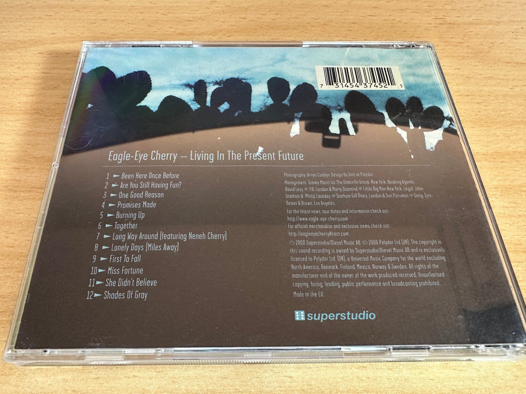 CD: Eagle-Eye Cherry – Living In The Present Future – Usato da Rikon im Tösstal venduto da Alpenmutz 1