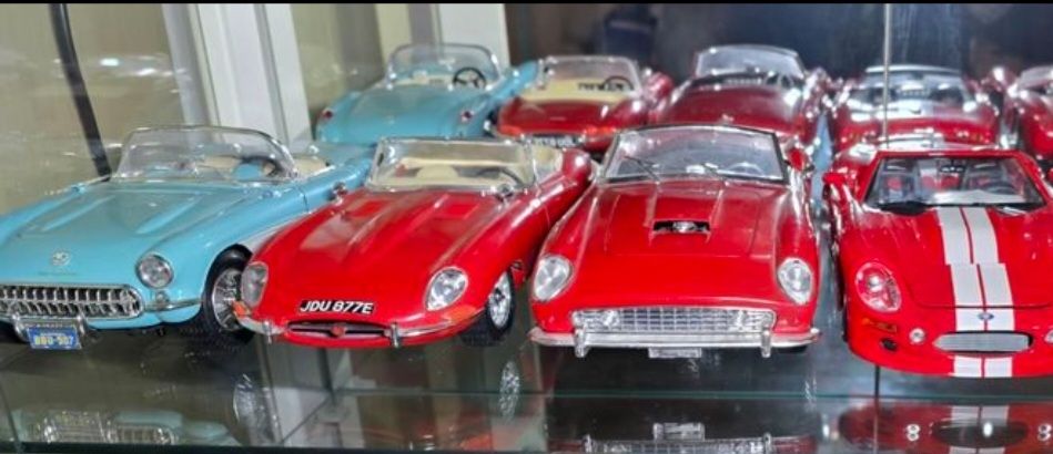 Modellbausätze & Standmodelle: Auto Sammlung 1/18 – Gebraucht aus Lausen von FUNNYGAMES 4