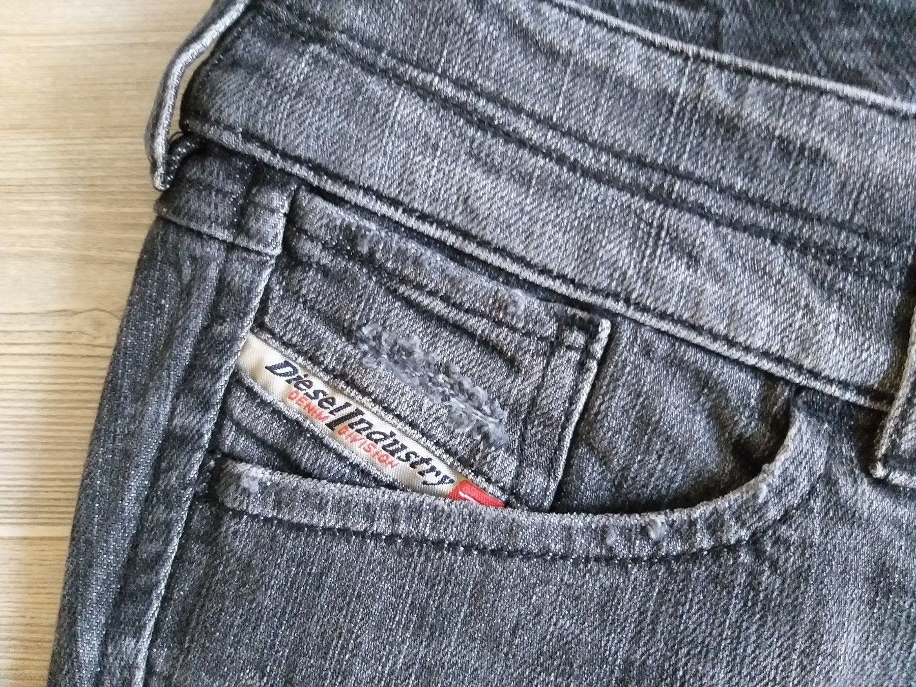 Diesel Jeans: DIESEL "MATIC-ZIP" Jeans taille / Grosse W25 L32 – Gebraucht aus Cossonay-ville von Super-Price-Quality 2