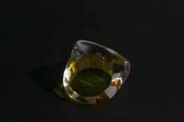 Vintage Space-Age Acrylglas-Ring, handbemalt, um 1970, NOS