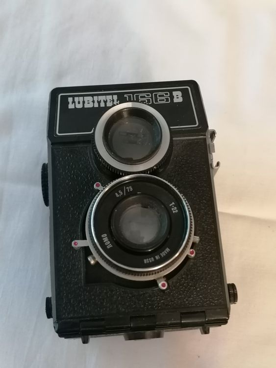 Fotocamera Medio Formato TLR Lubitel-166B Con Obiettivo T-22 75mm F/4.5 &ndash; Vintage URSS Testata