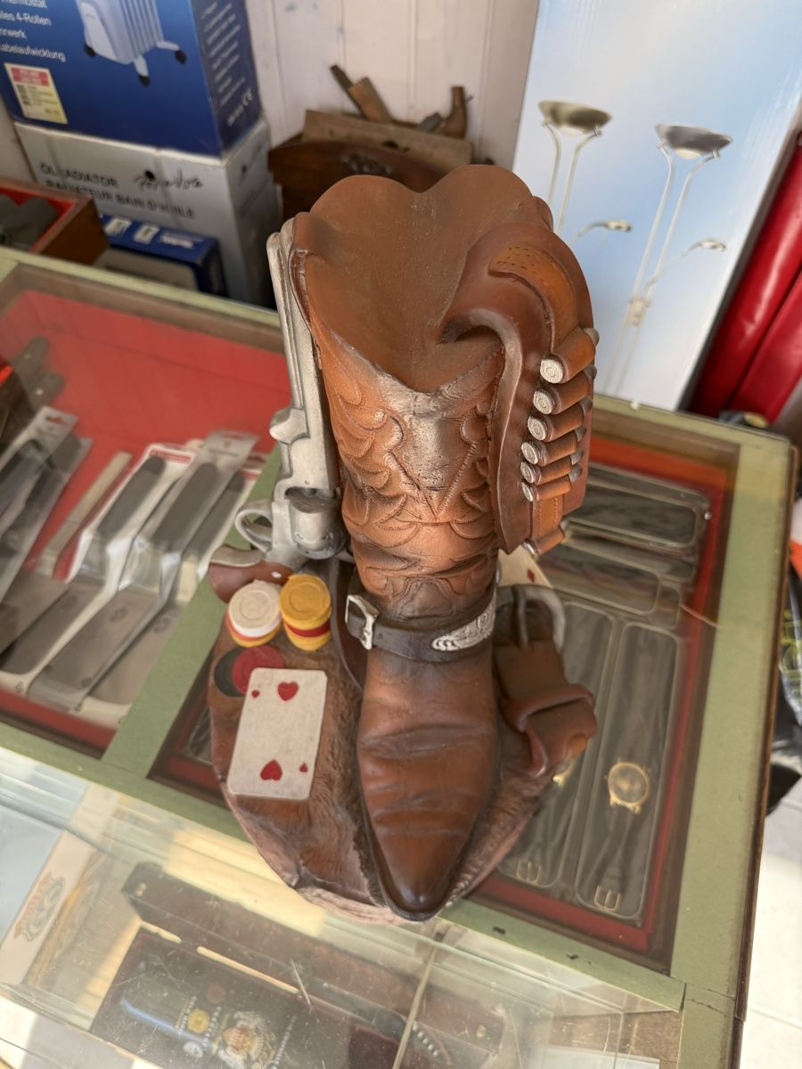 Sculture & Statue: Cowboystiefel Skulptur – Usato da Matten b. Interlaken venduto da K.Knecht 4