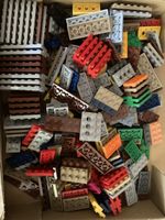 Lot de briques Lego et pièces diverses bon état