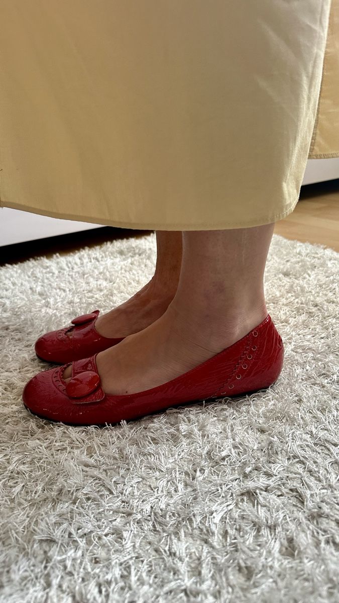 Scarpe da donna: Ballerines rouges vernies T.37 en cuir – Usato da Vuippens venduto da ale_6gkb 4