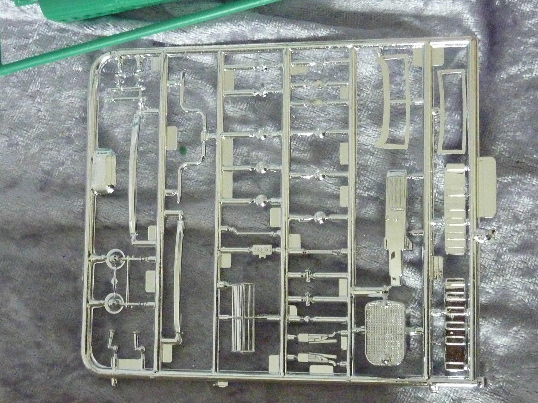 Revell Modellautos: Cadillac Phaeton 1931 1:48 – Gebraucht aus Dürrenäsch von modellautos4you 3