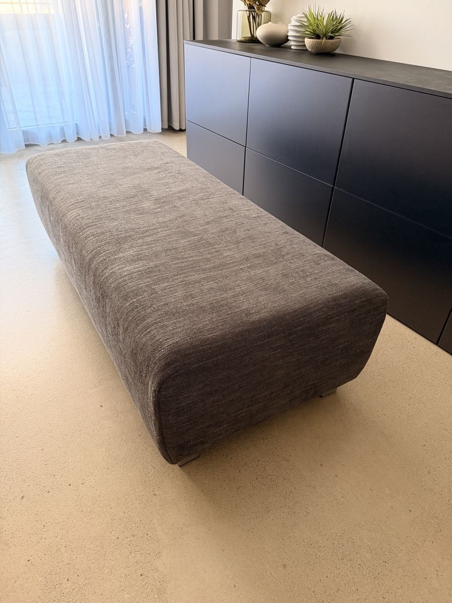 Interio Sgabelli: Hocker gepolstert 150x66cm – Usato da Zürich venduto da tatius