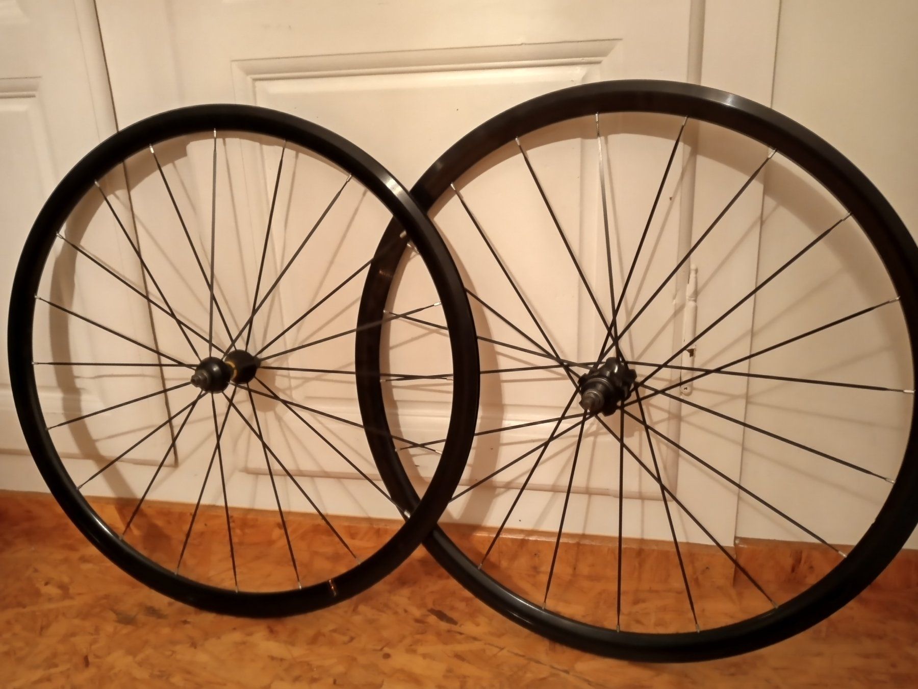 Mavic Pièces détachées: Rennrad Radsatz MAVIC – D'occasion à Prez-vers-Siviriez par Monija70