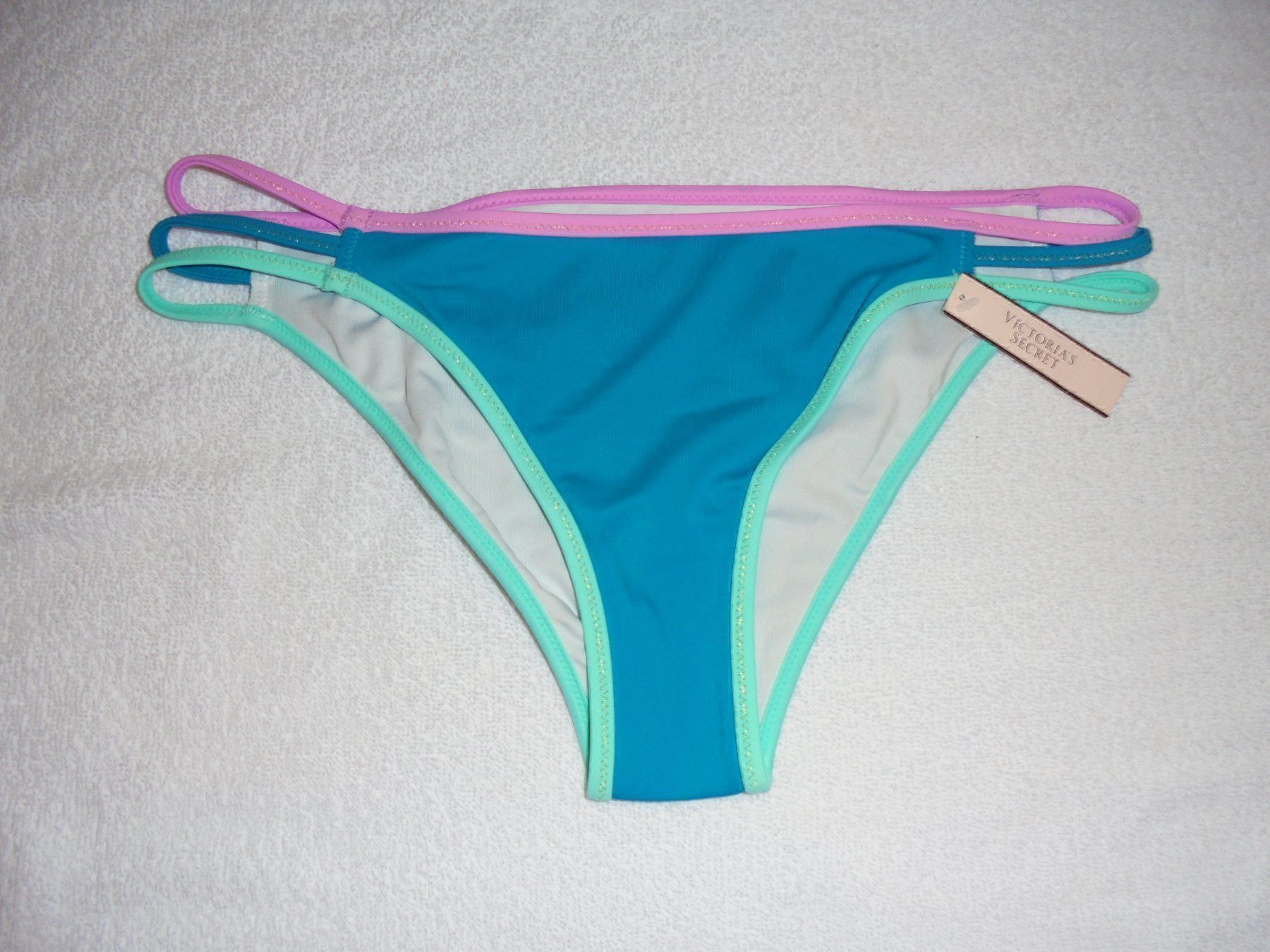 Victoria's Secret Costumi da bagno & Bikini: VICTORIA'S SECRET BADEHOSE GR. S – Nuovo e nell'imballaggio originale da Aarau Rohr venduto da PinkSchwein