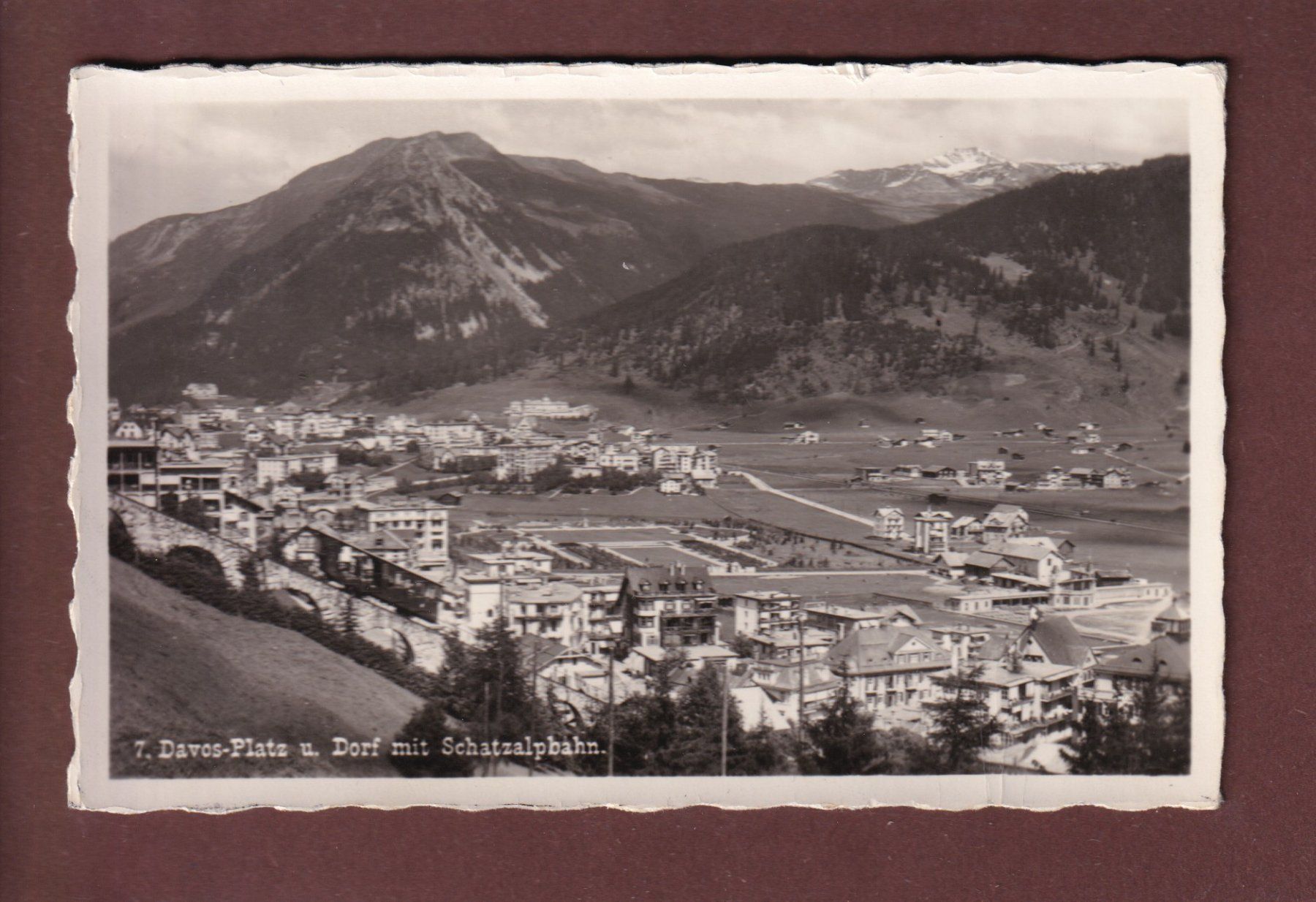 Cartoline postali: DAVOS-PLATZ und Dorf - Schatzalpbahn - 1932 – Usato da Pully venduto da nicecards