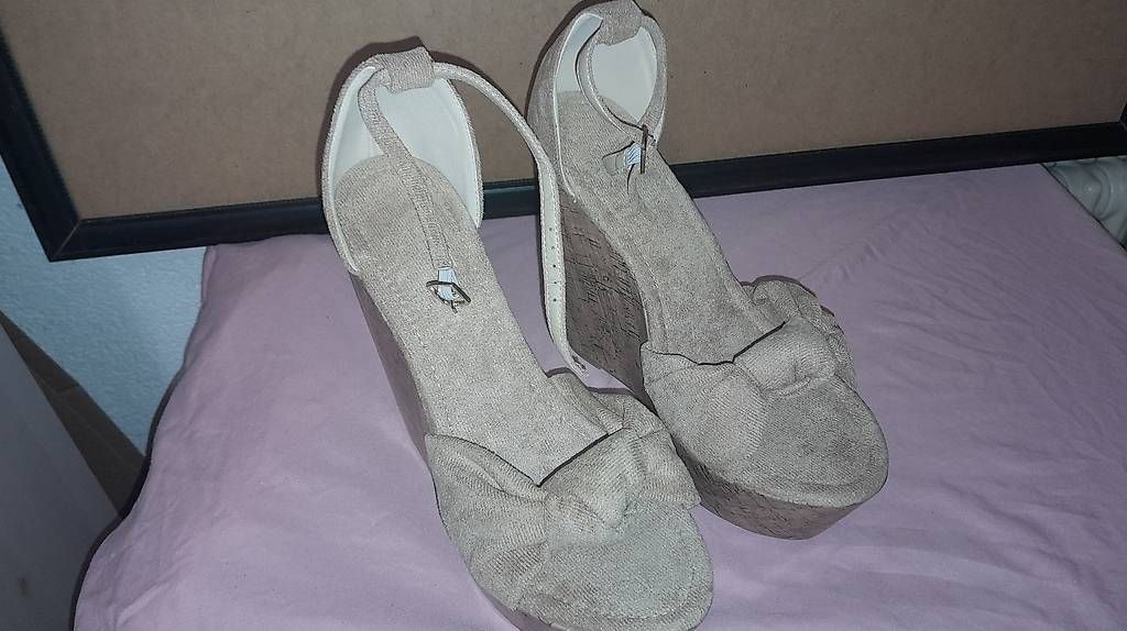 Damenschuhe: Paar neue, unbenutzte Damenschuhe – Gebraucht aus Goldau von daviriccardo 1