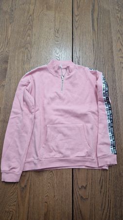 Süsser, warmer Mädchen-Pulli, Grösse 158, Top Zustand!