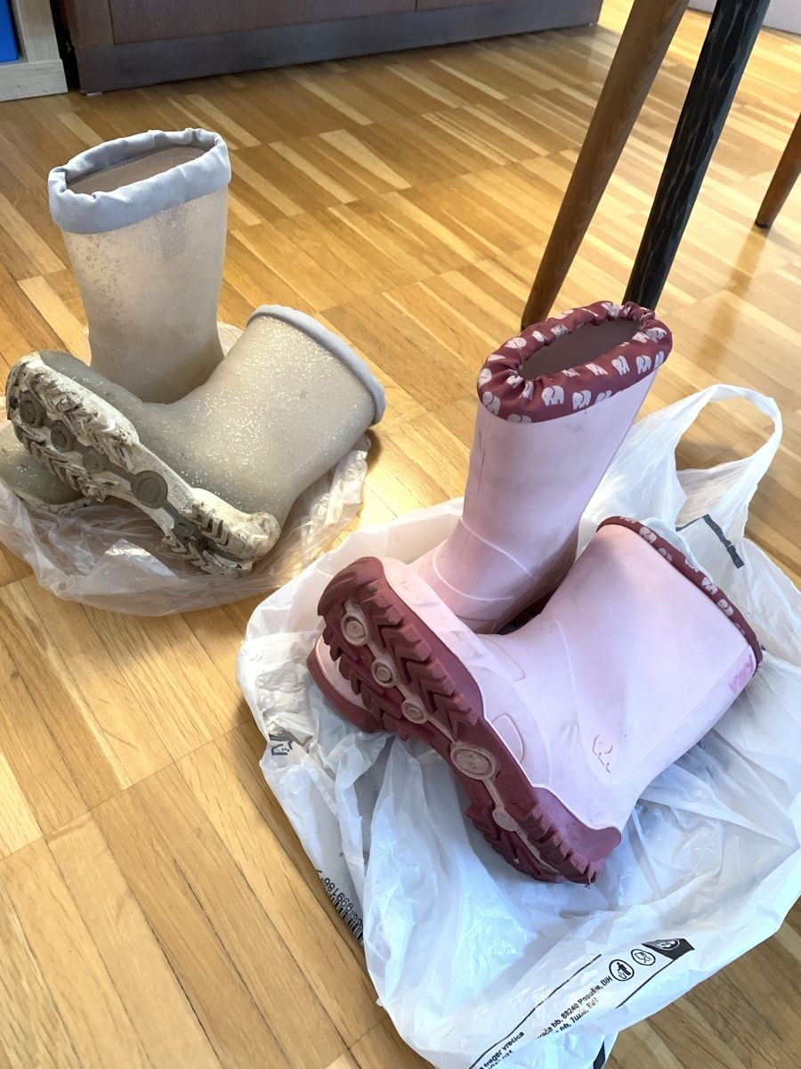 Scarpe per ragazze: Schuhpaket Mädchen, Grösse 26 – Usato da Basel venduto da aleksbalks 5