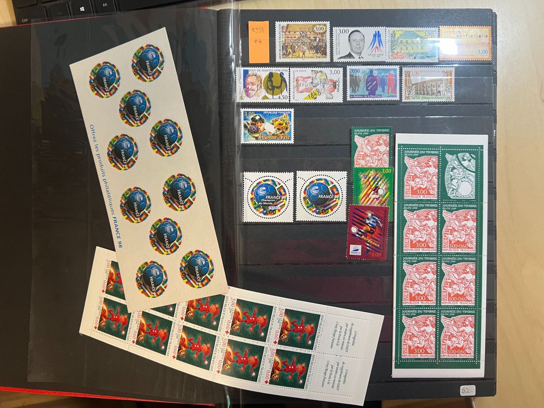 Tutti i francobolli: () Lot timbres neufs 1998** – Usato da Lausanne venduto da ffhoud