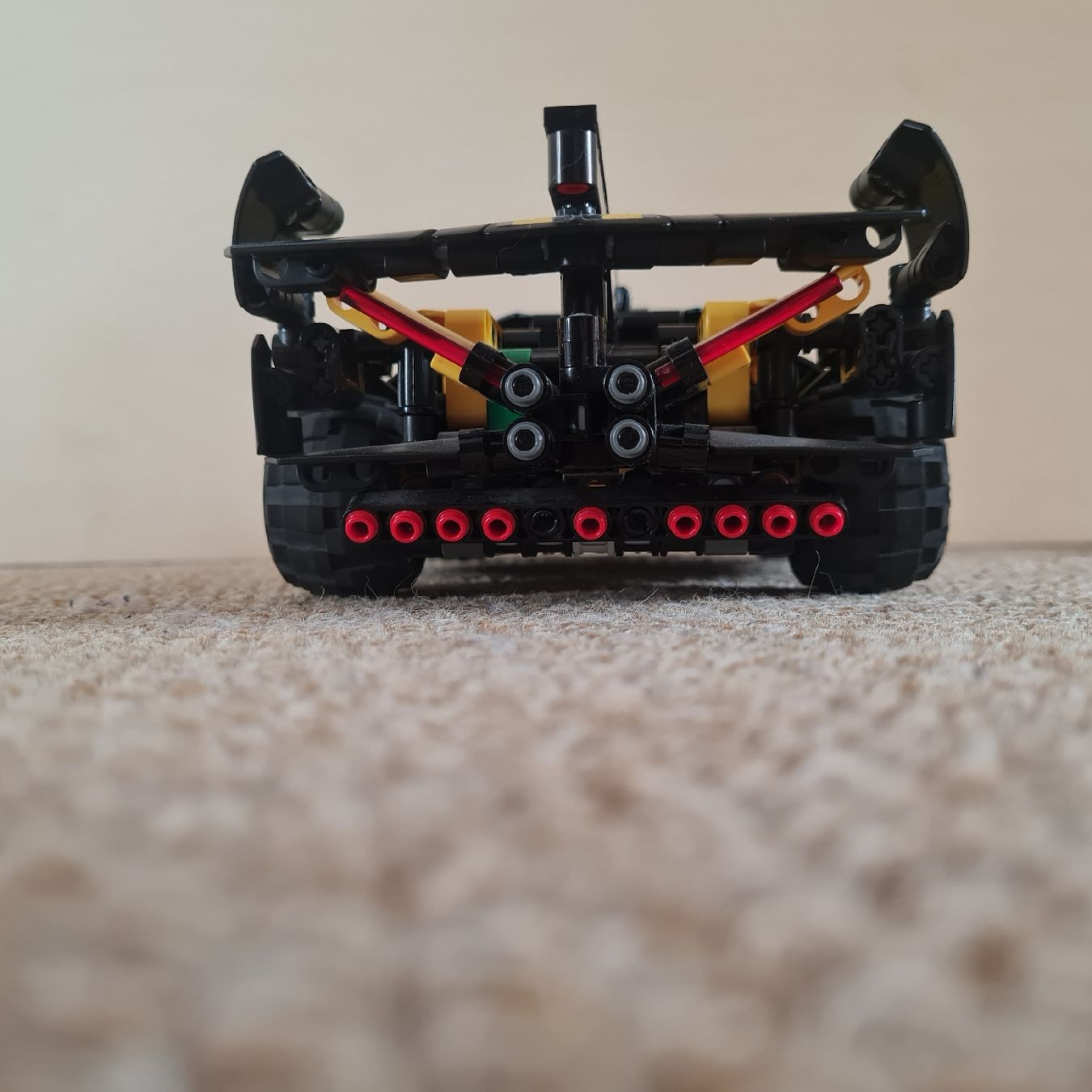 Lego Jeux de construction: Lego technic Bugatti – D'occasion à Schönholzerswilen par China1981 1